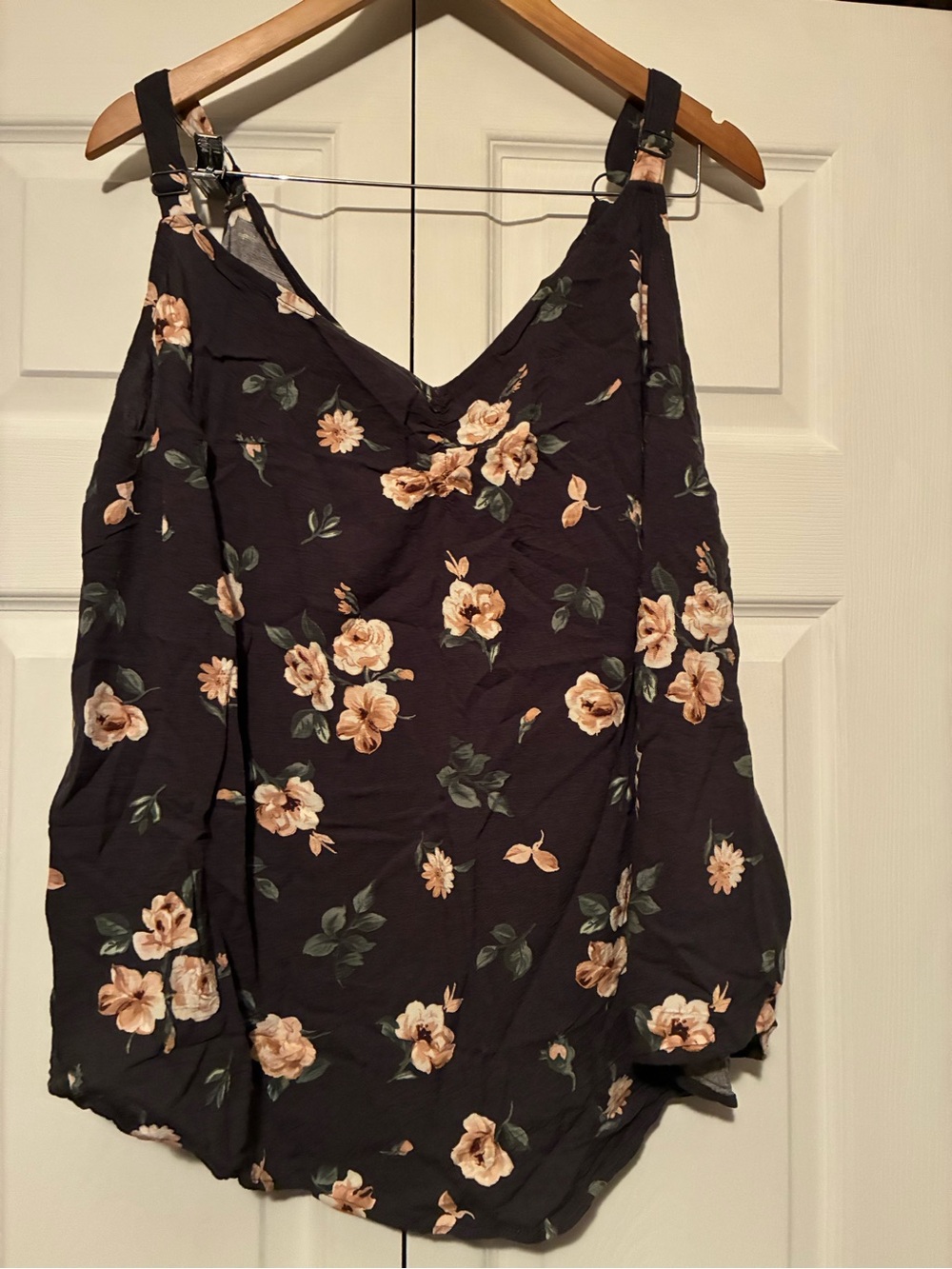 Floral V-Neck Sleeveless Women’s Top in grey with Peach Flowers